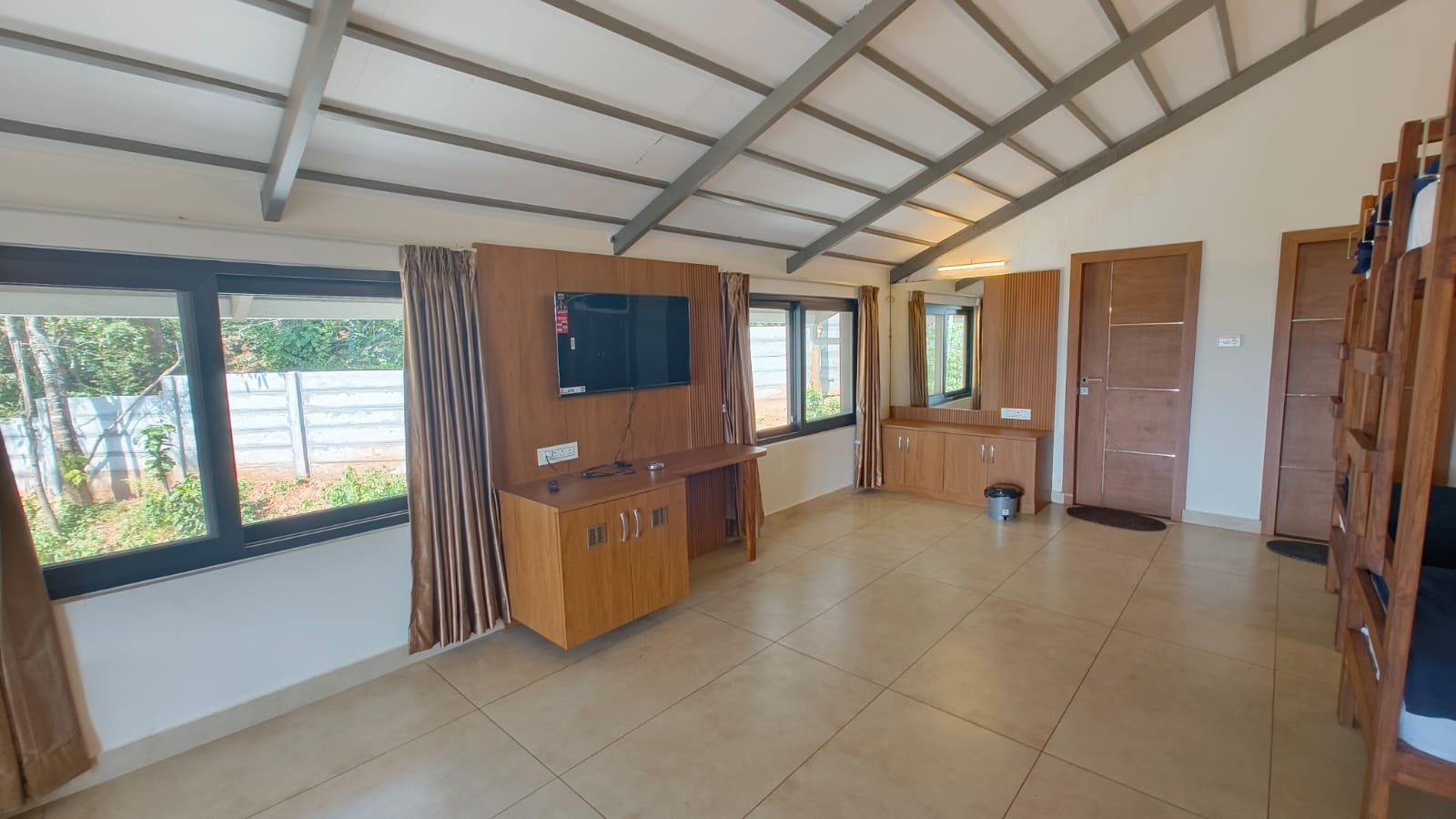 8 to 12 Occupancy Family Suite